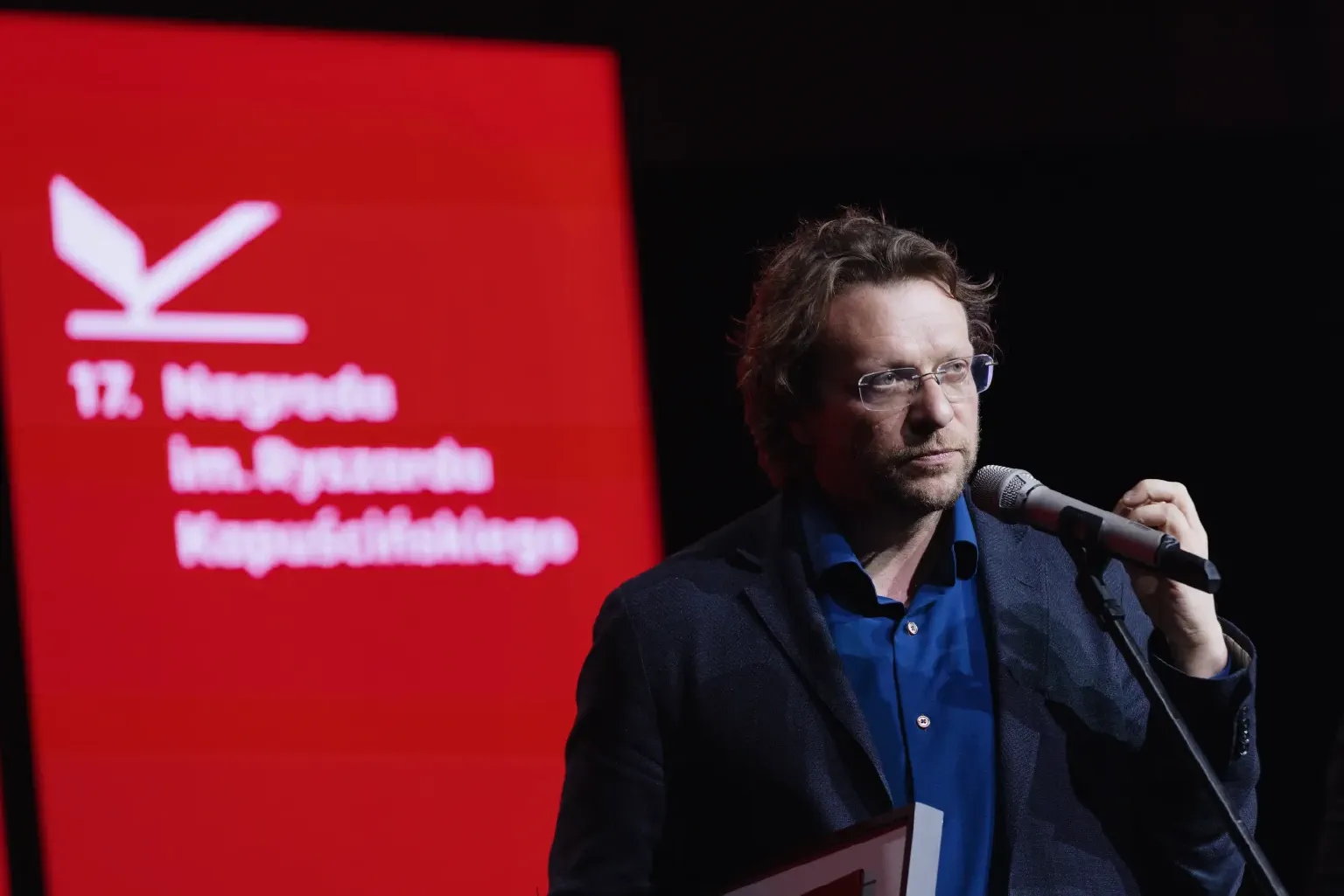 Peter Pomerantsev laureatem Nagrody im. Ryszarda Kapuścińskiego 2025. Nagroda za książkę o genialnym propagandyście